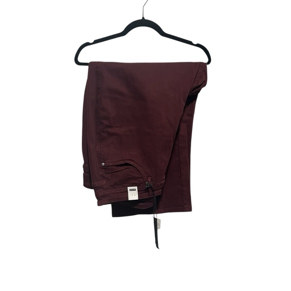 Judy Blue Judy Blue High Waist Tummy Control Garment
Dyed Wide Leg Crop Oxblood - Picture 5 of 9